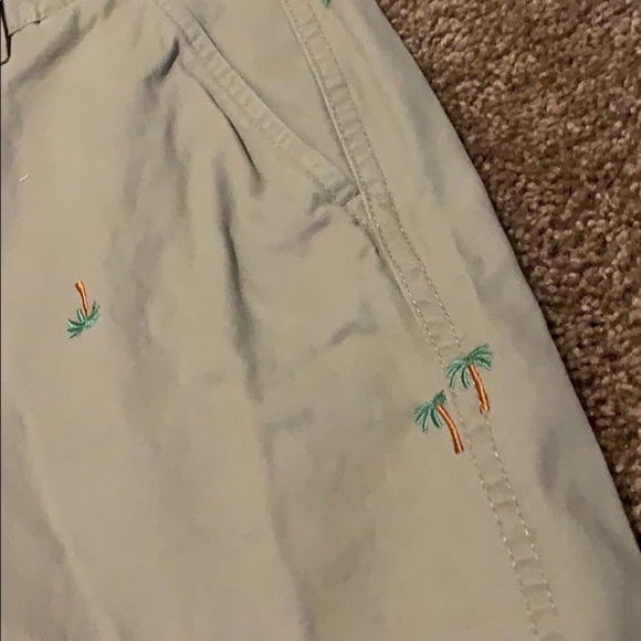 Palm tree men’s shorts - Picture 2 of 8